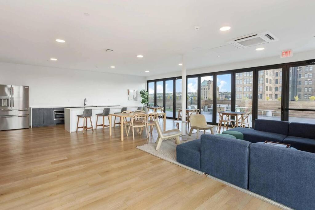 Optimum - Downtown Sanctuary! Apartamento Birmingham Exterior foto